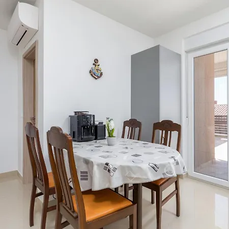 1 Bedroom Cozy In Barbariga